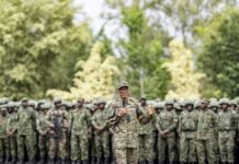 President Kagame addressing soldiers at Gabiro military graduation.