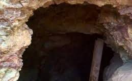 Rescue teams at illegal mining site in Rulindo after mine collapse