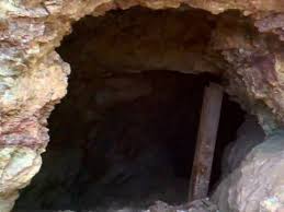 Illegal Mining Collapse in Rulindo Leaves One Dead, Another Missing Rescue teams at illegal mining site in Rulindo after mine collapse